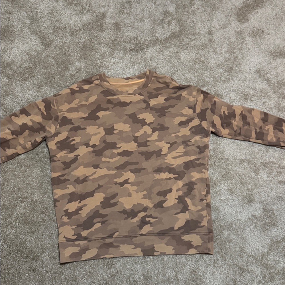 Lululemon scuba Brown camo crew neck